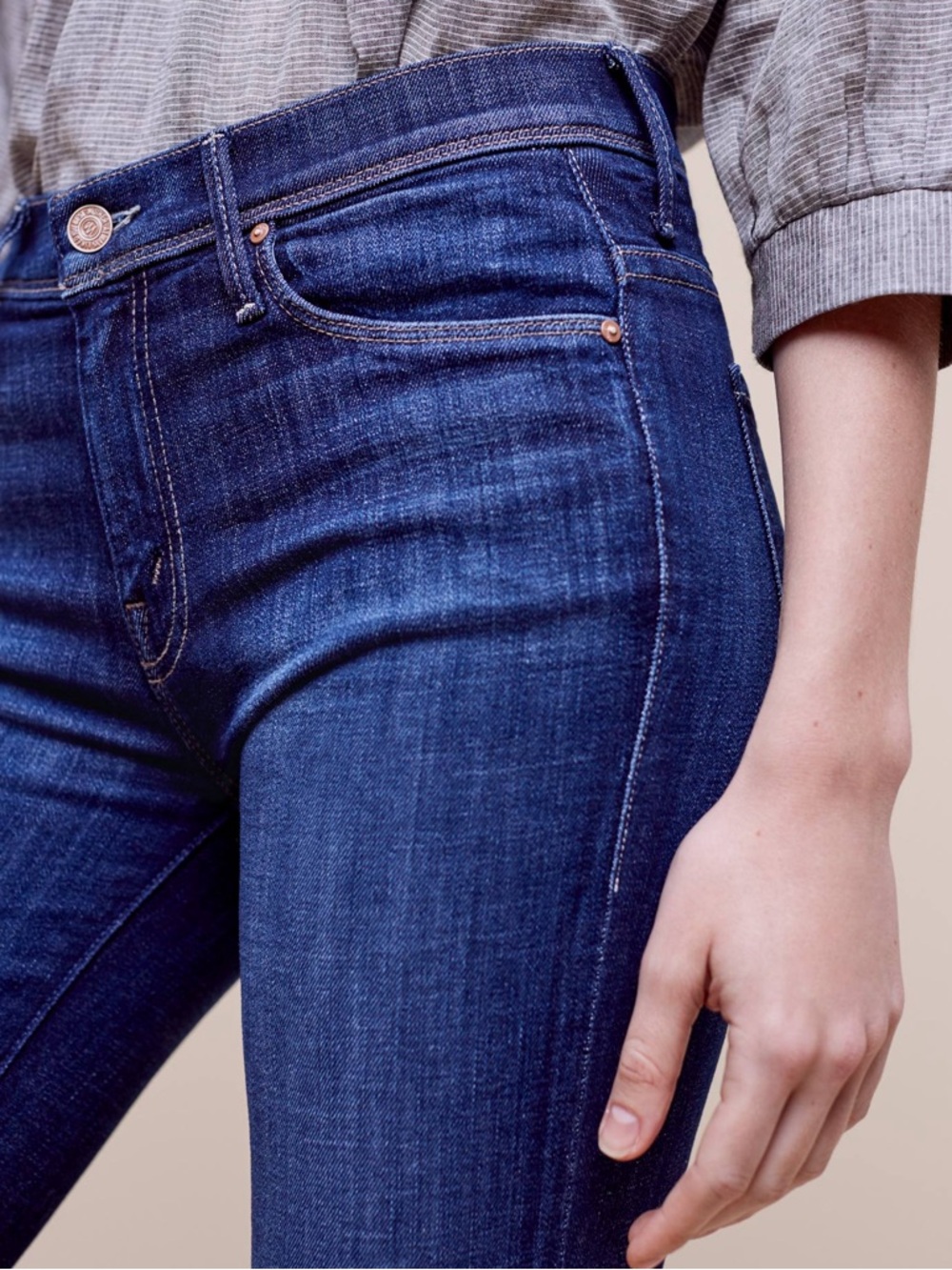 Mother The Cruiser Flare Jeans 30 Ink Paper Dark Blue Denim Mid Rise Minimalist - Picture 2 of 14